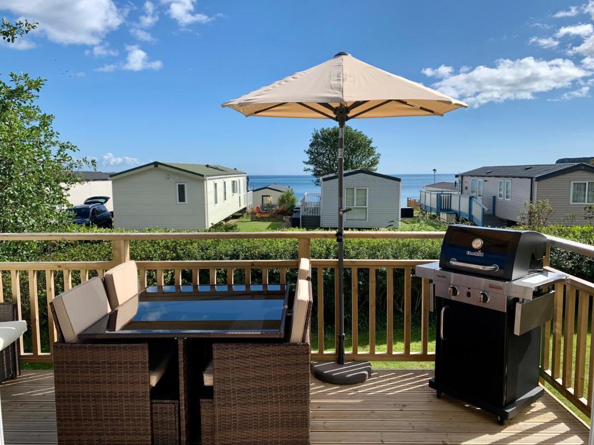 Lydstep Beach Bayview 3-Bedroom Holiday Home Tenby Extérieur photo